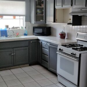 barr-senior-courtyard-i-5-kitchen.jpg