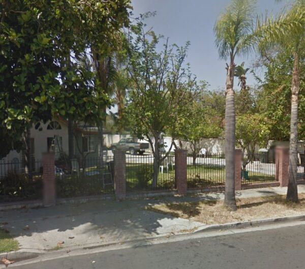 barr-senior-courtyard-ii-1-street-view.jpg
