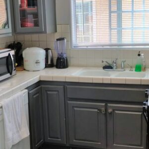 barr-senior-courtyard-ii-5-kitchen.jpg