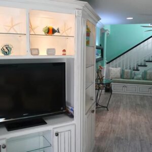 bayside-cottages-i-1-tv-room.jpg