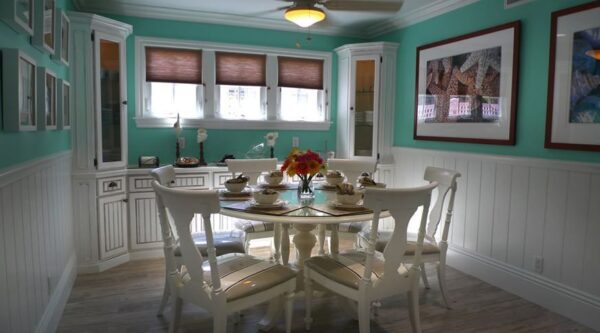 bayside-cottages-i-4-dining-room.jpg