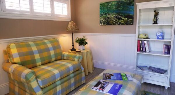 bayside-cottages-i-reading-nook.jpg