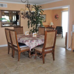 beachside-senior-care-home-4-dining-room.jpg