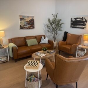 bluebird-senior-living-family-room.jpeg