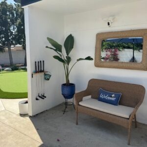 bluebird-senior-living-outdoor-seating-2.jpeg