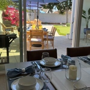 bluebird-senior-living-outdoor-seating.jpeg