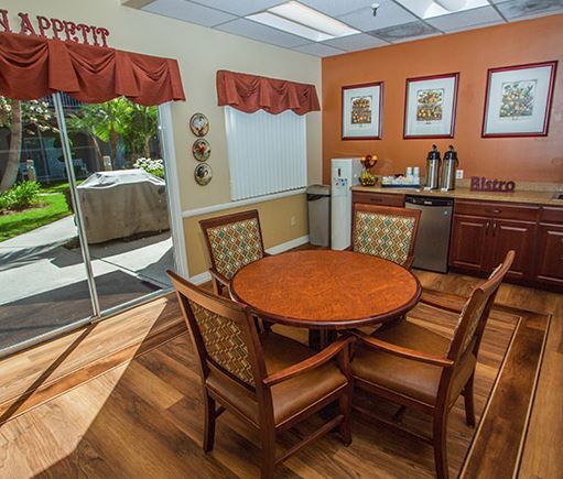 brookdale-brea-bistro.jpg