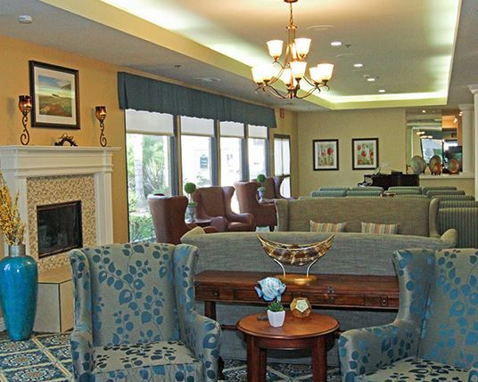 brookdale-irvine-5-activity-room.jpg