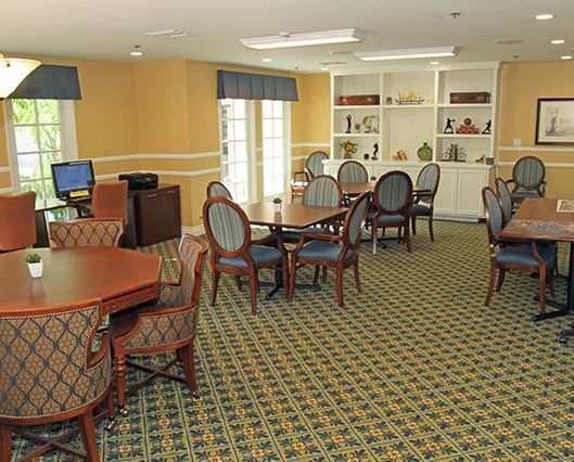 brookdale-irvine-activity-room-2.jpg
