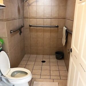 camino-hills-care-home-ii-restroom-2.jpg