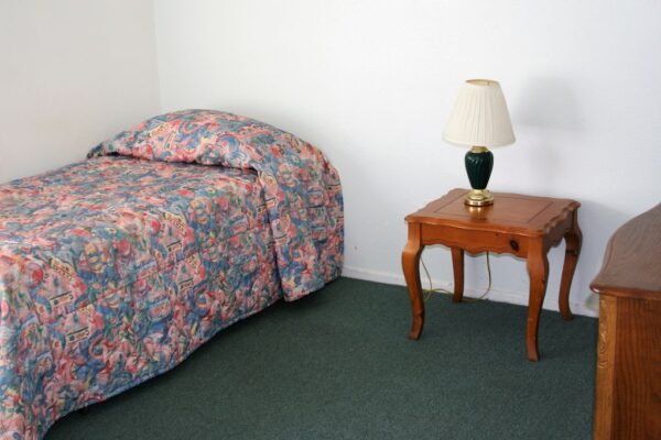 care-jordan-senior-homes-4-private-room-3.jpg