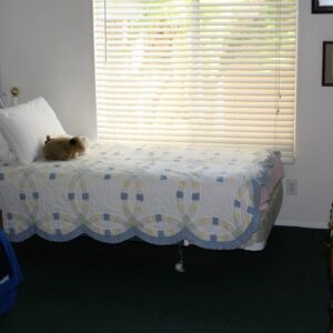 care-jordan-senior-homes-6-private-room-6.jpg