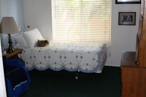 care-jordan-senior-homes-6-private-room-6.jpg