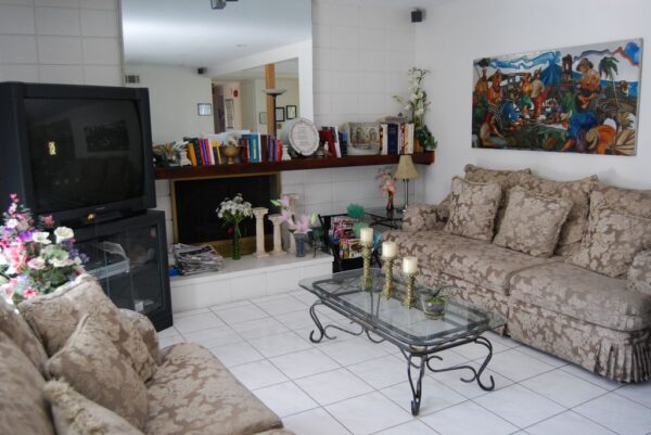 care-of-heart-for-elderly-in-orange-3-living-room.jpg