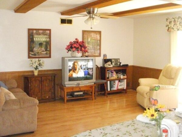 care-saint-jacob-3-living-room.jpg