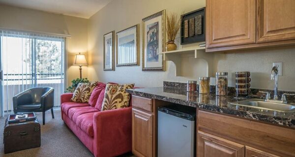 carmel-village-retirement-community-5-apartment-kitchenette.jpg