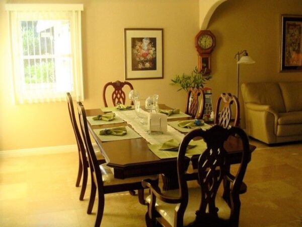 castilla-lane-villa-4-dining-room.jpg