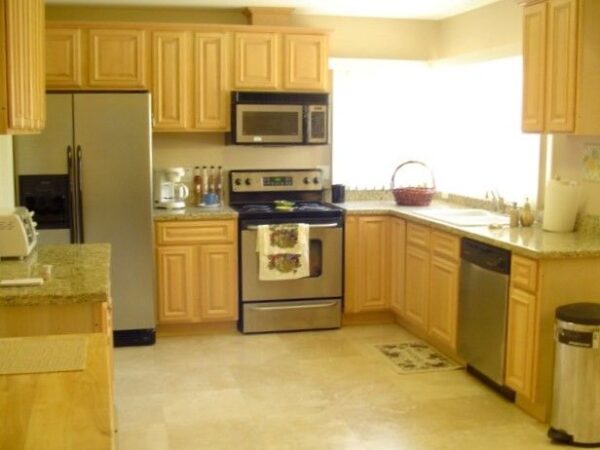 castilla-lane-villa-5-kitchen.jpg