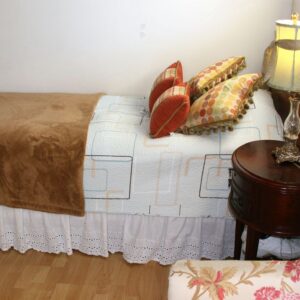 castlegate-manor-5-private-room-2.jpg
