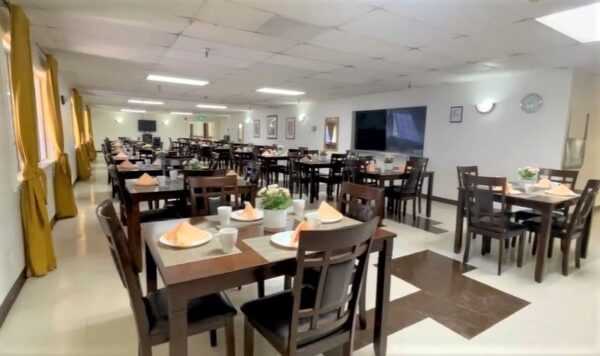 cielo-vista-senior-living-4-dining-room.jpg