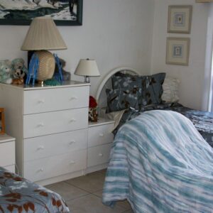 coastside-senior-home-shared-room-2.jpg