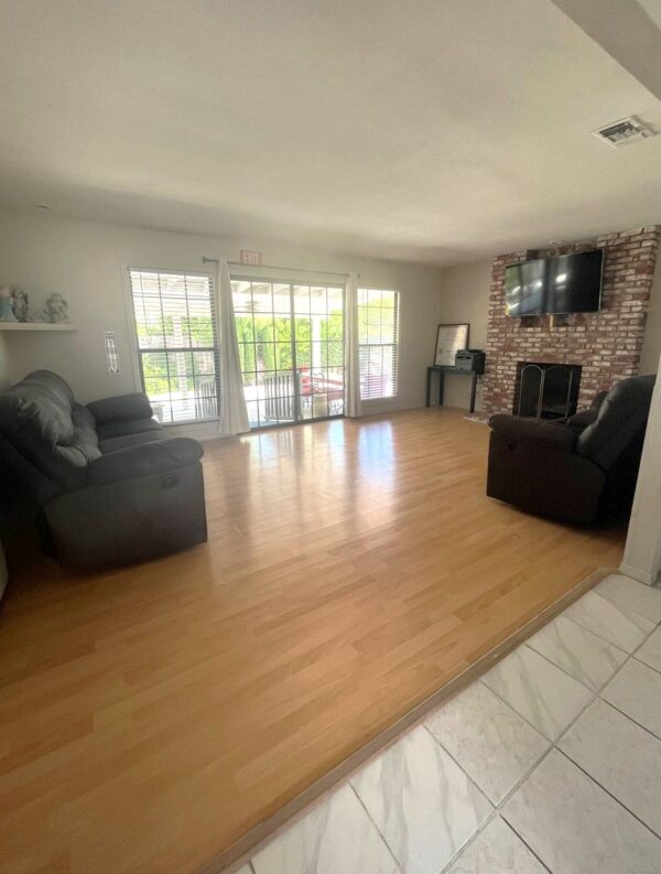 colorado-residential-care-3-living-room.jpg