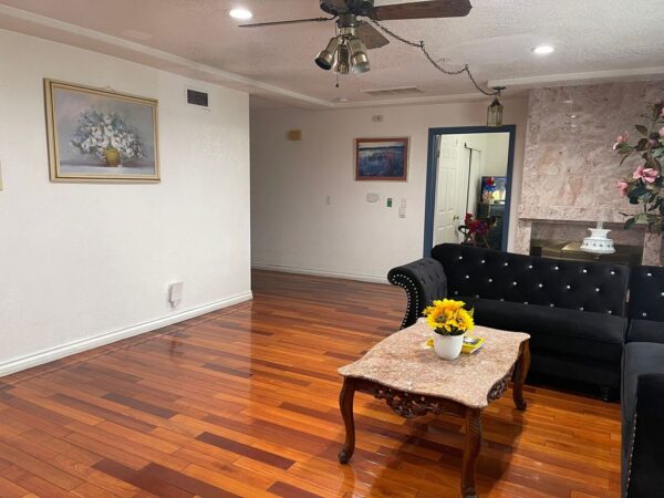 compassionate-care-home-living-room-2.jpeg