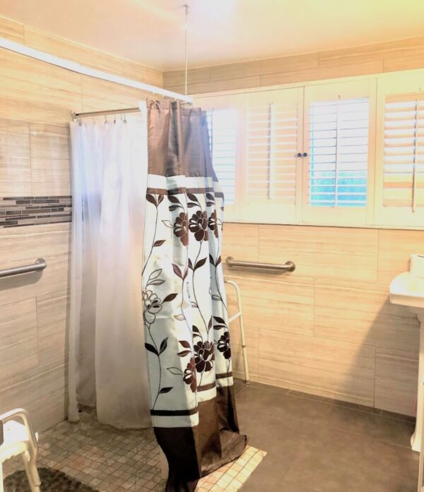 congregate-care-touch-6-bathroom.jpg