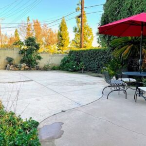 congregate-care-touch-7-patio.jpg