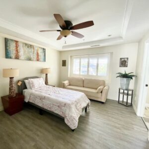 country-club-senior-home-care-bedroom-3.jpeg