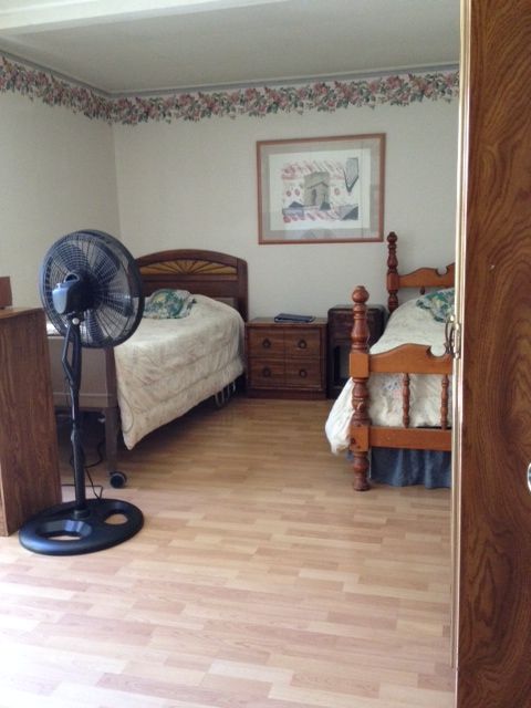 cozy-home-senior-care-shared-room.jpg