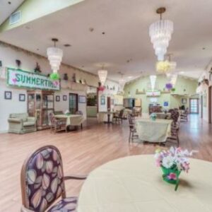 crescent-landing-at-fullerton-memory-care-4-activity-room.jpg