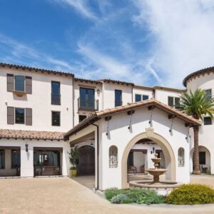 crestavilla-senior-living-1-front-view.jpg