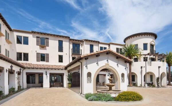 crestavilla-senior-living-1-front-view.jpg
