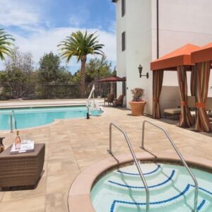 crestavilla-senior-living-6-pool.jpg