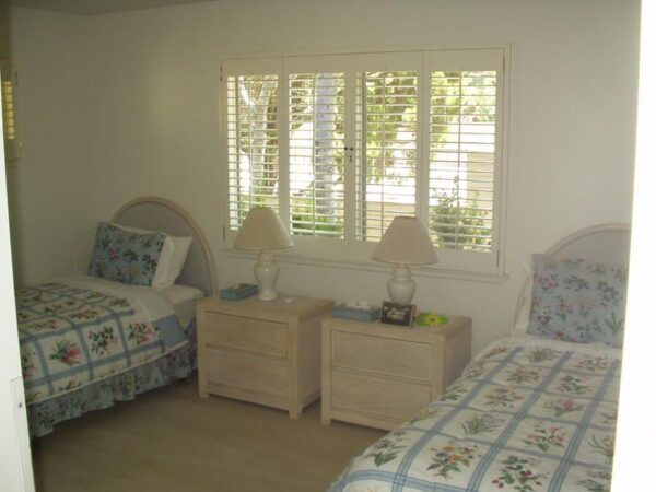 crossroads-elderly-care-4-shared-room.jpg