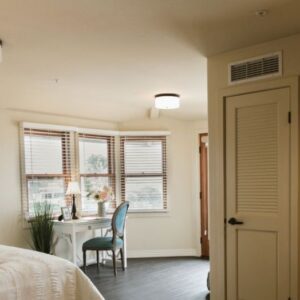 crown-cove-5-apartment.jpg