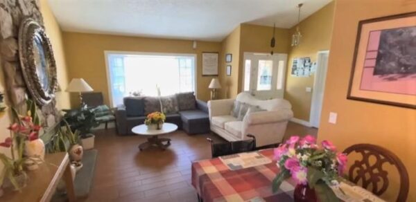 cyecrest-guest-home-3-living-room.jpg