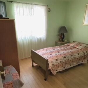 cyecrest-guest-home-4-private-room.jpg