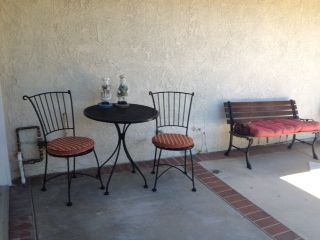 dels-haven-5-patio-seating.jpg