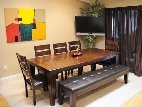 dels-haven-iii-4-dining-room.jpg