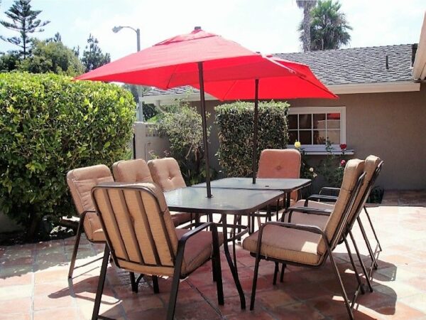 dels-haven-iii-patio.jpg