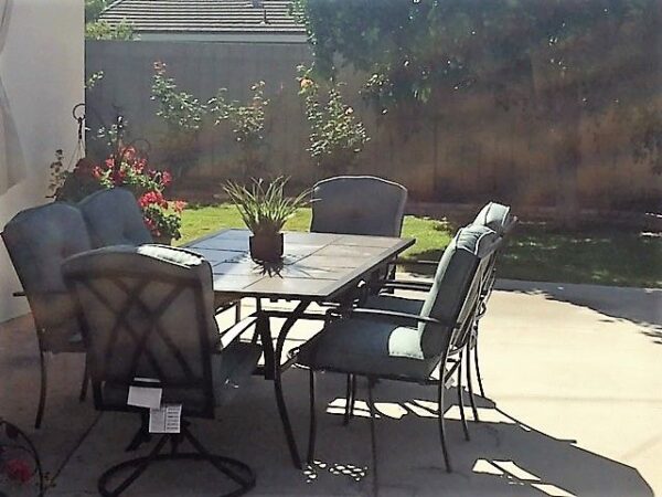diamond-senior-care-i-6-patio.jpg