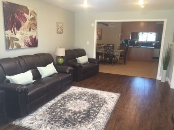 diamond-senior-care-i-living-room.jpg