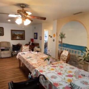 fountain-gardens-guest-home-4-dining-room.jpg