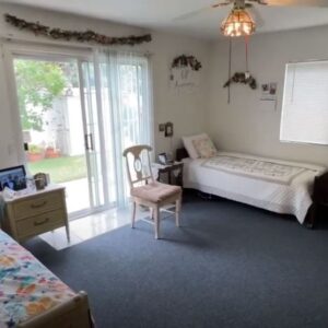 fountain-gardens-guest-home-5-shared-room.jpg