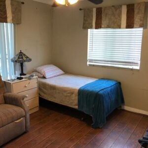 freedom-springs-manor-5-private-room-4.jpg