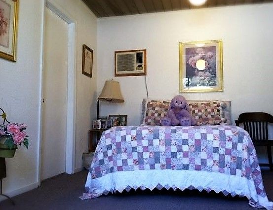 genesis-elderly-care-i-private-room-2.jpg