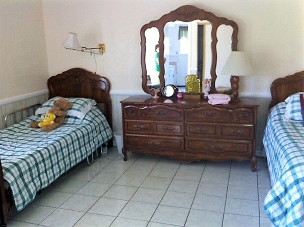 genesis-elderly-care-i-shared-room-2.jpg