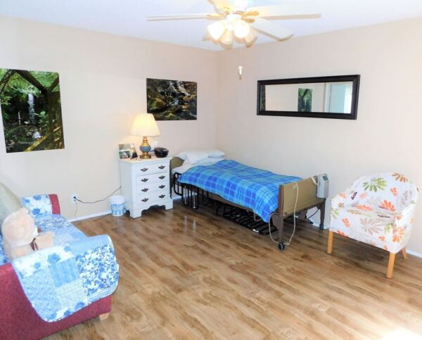 genesis-senior-living-ii-6-private-room-2.jpg